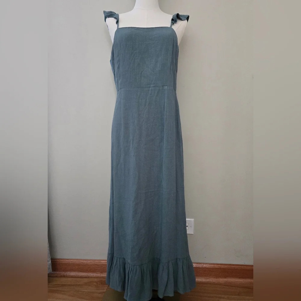 Sadie & Sage Green Spaghetti Straps Maxi Dress size LARGE NWT